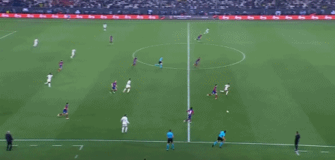 伊布加盟巴萨的故事：与梅西并肩作战的梦想（伊布与巴萨：携手梅西的逐梦之旅）