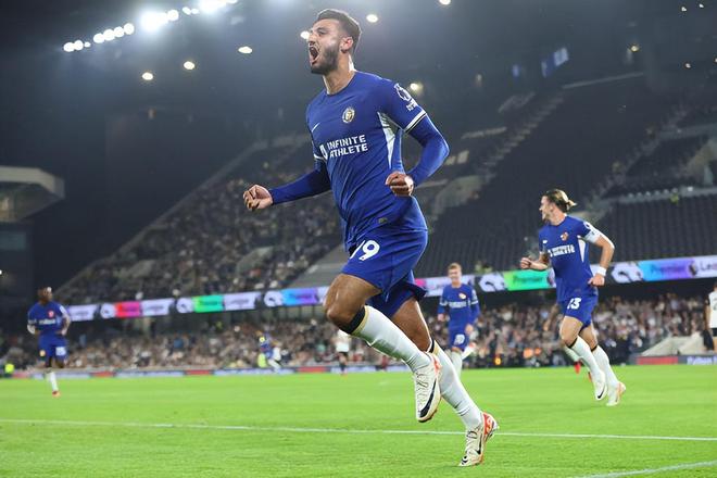 C罗姐姐：批评C罗去白宫的人真是伪君子，他扛了葡萄牙20年（C罗姐姐回怼：指责C罗赴白宫者皆为伪君子，他已扛起葡萄牙20年）