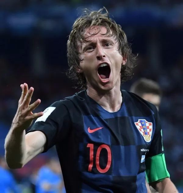 马特乌斯：乌尔比希有望接班诺伊尔；努贝尔在英超有市场（马特乌斯看好乌尔比希接班诺伊尔，努贝尔或获英超青睐）