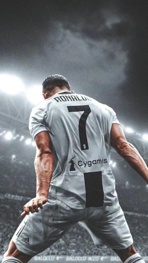 河南00后姑娘李玮洒夺得金腰带，成中国首位女子职业拳击OPBF亚洲冠军（河南00后女将李玮洒问鼎金腰带，成为中国首位OPBF女子职业拳击亚洲冠军）